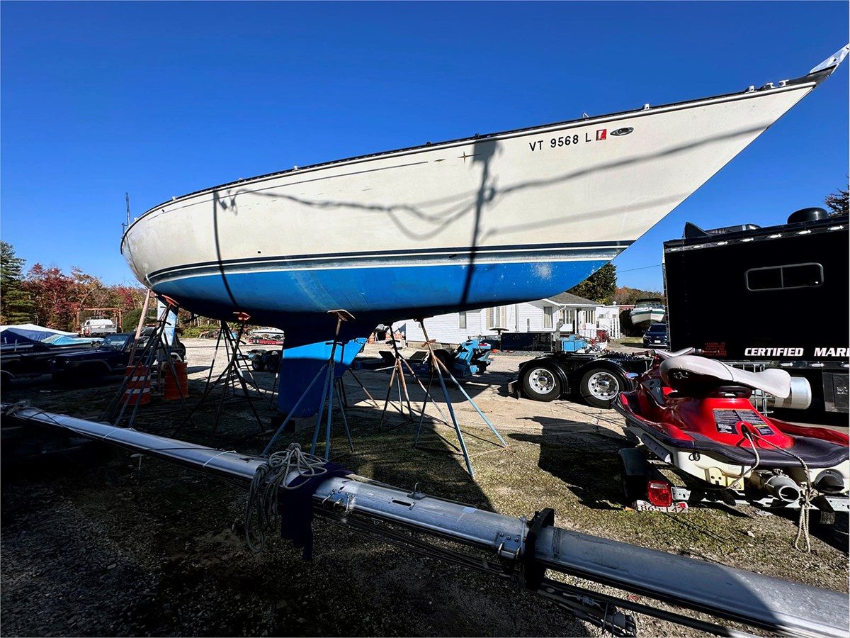 1981 C&C SLOOP