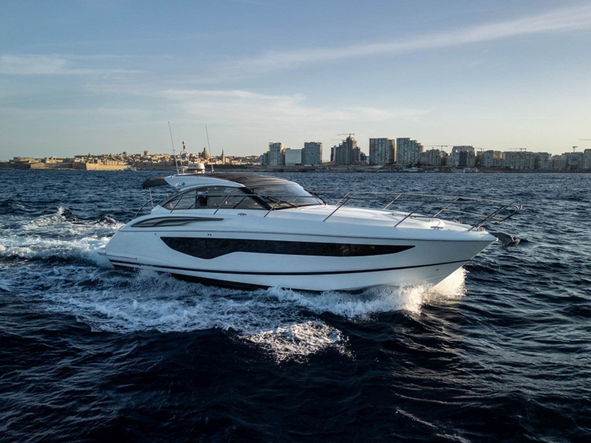 PRINCESS V40
