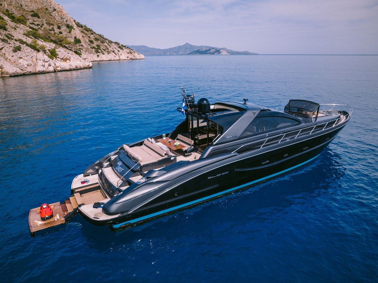 M/Y Who Cares