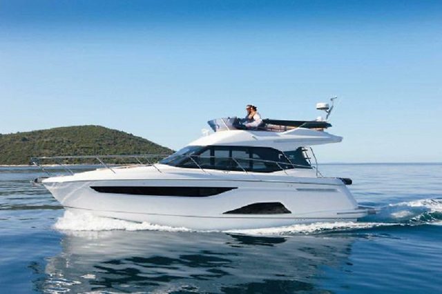 2023 BAVARIA R40 FLY- PALMETTO