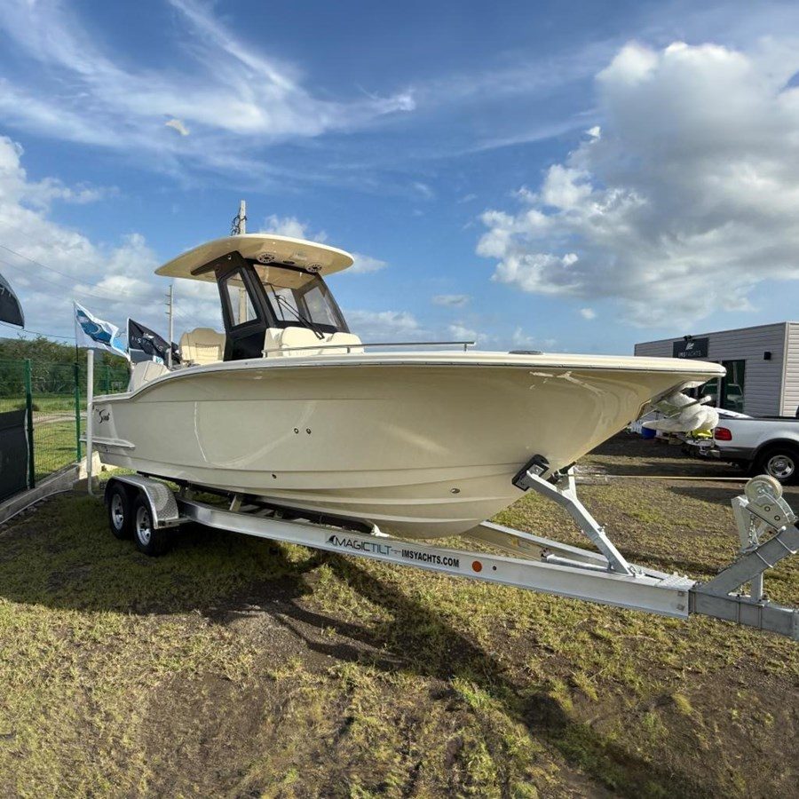 Yacht
