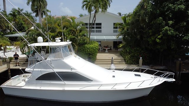 Yacht