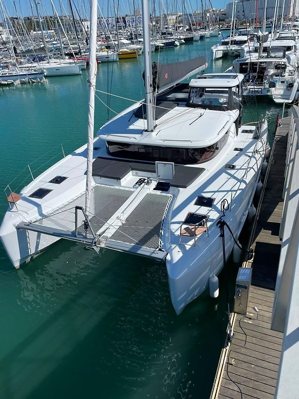 LAGOON 43