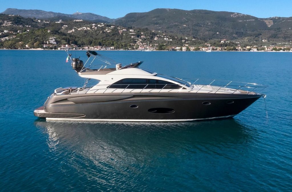 Yacht