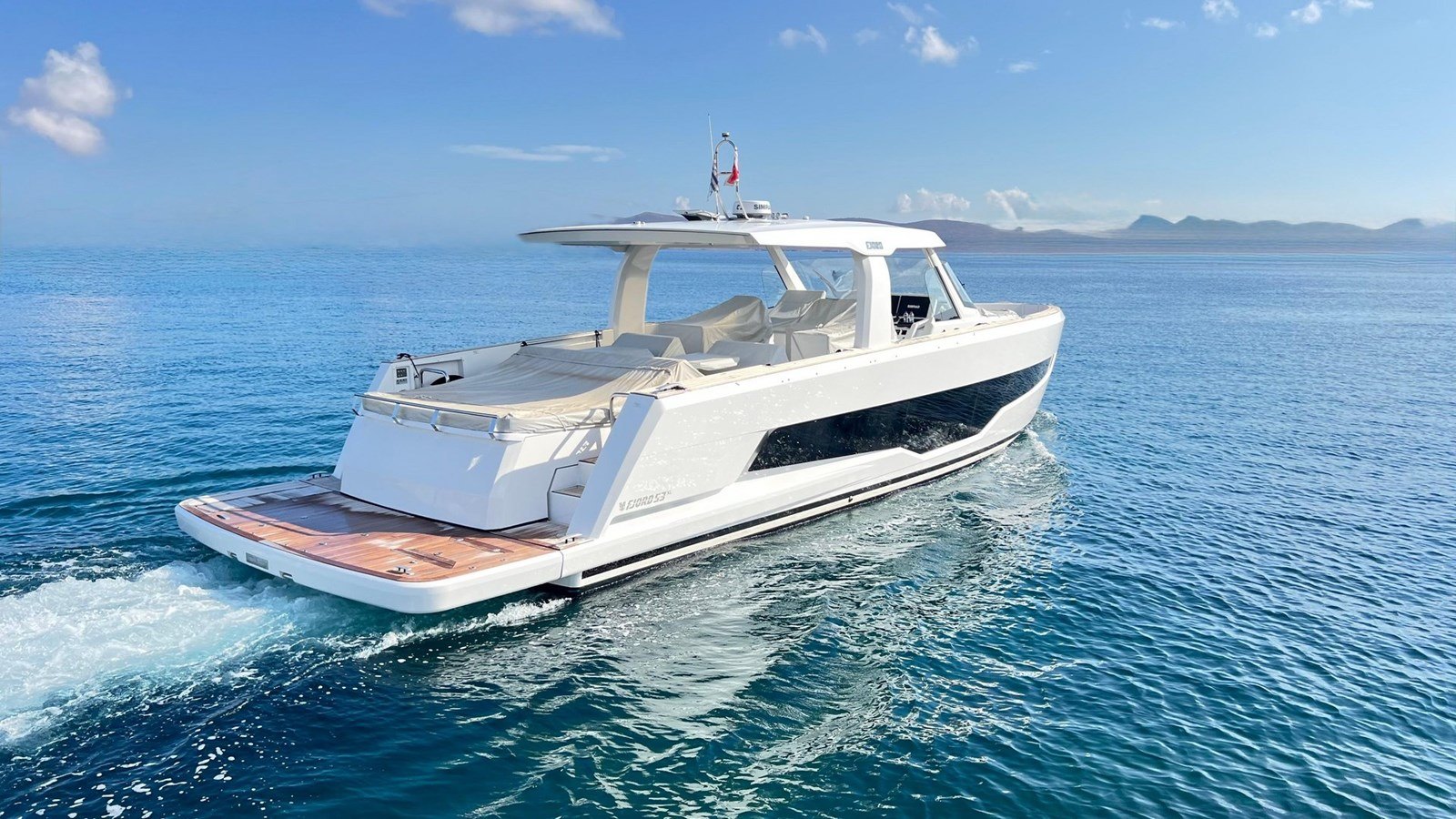 Yacht