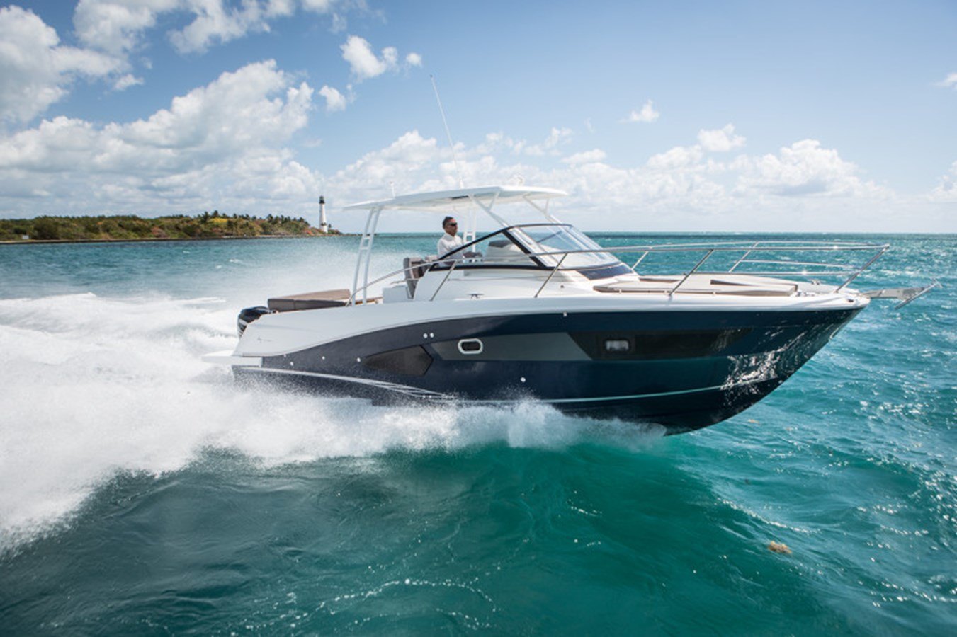 JEANNEAU LEADER 10.5 WA S2