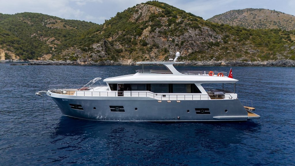 27M Trawler