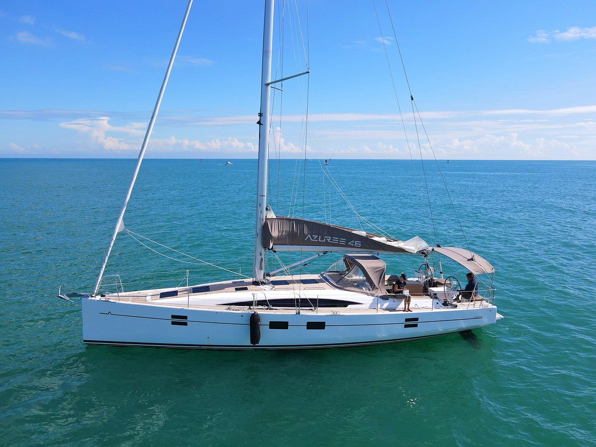 Yacht