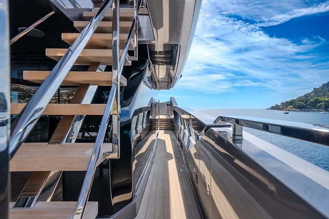 Mandatory Certificates by Yacht Size: What Every Owner Should Know