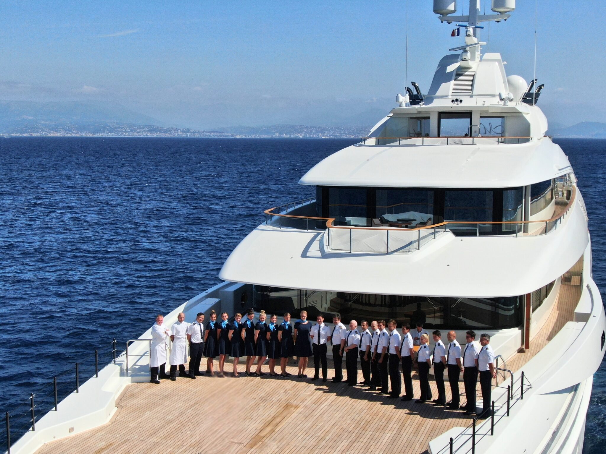 Equipaggio di uno yacht: Impostazione, busta paga e conformità legale