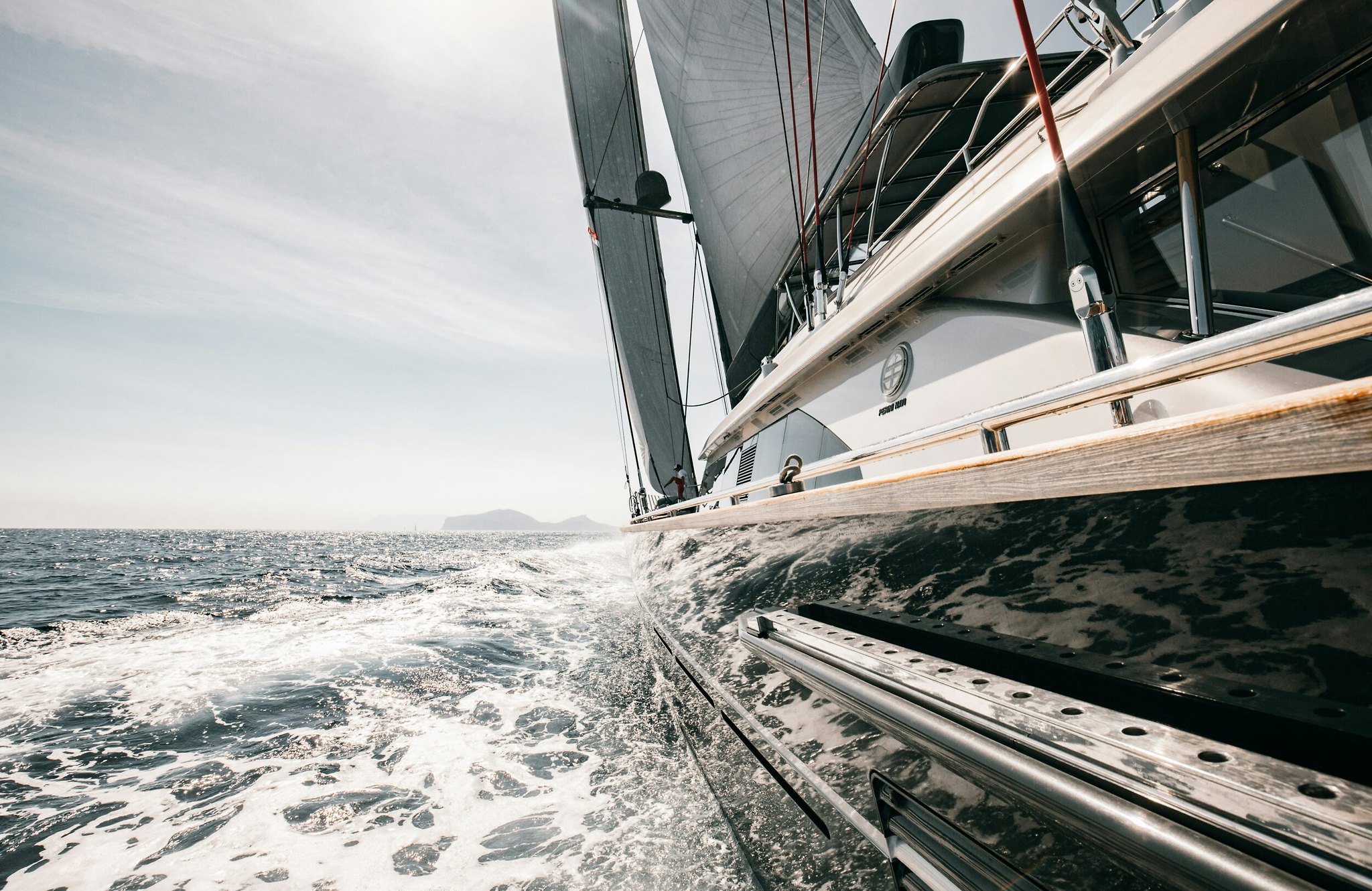 Estrategia de marketing de yates de 360°: cómo maximizar la visibilidad y crear interés real en el comprador