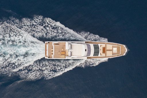 Riduzioni di prezzo su Azimut Grande, Sanlorenzo e Sunreef Yachts