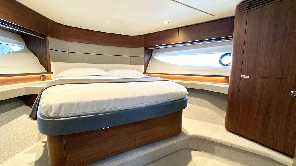 Princess S62 Yacht for Sale
