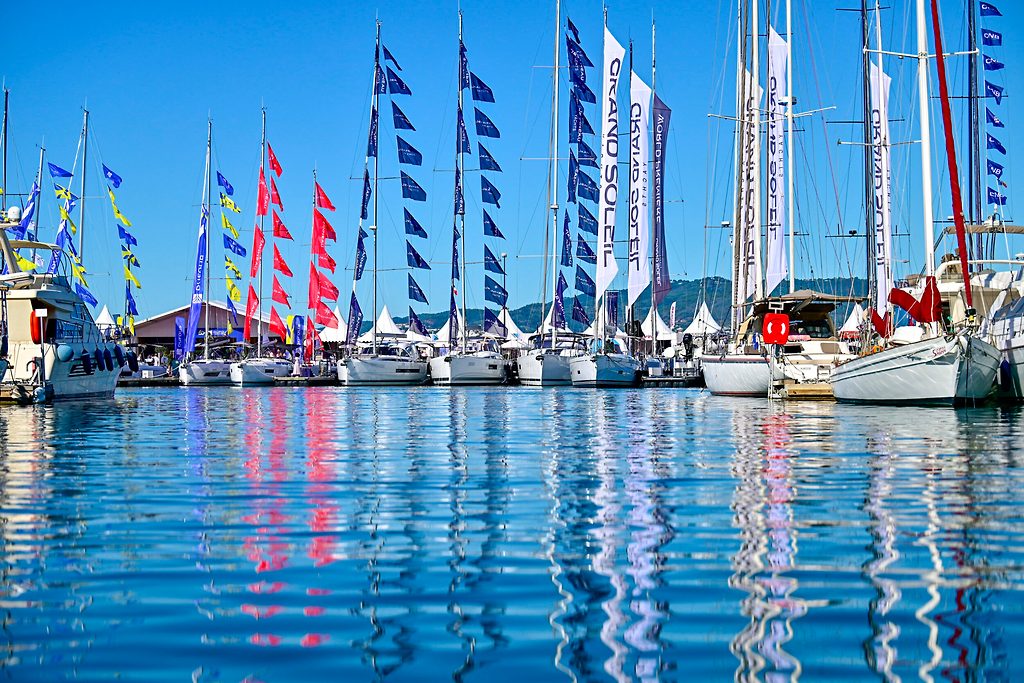 Port Canto Cannes Sailing Yachts