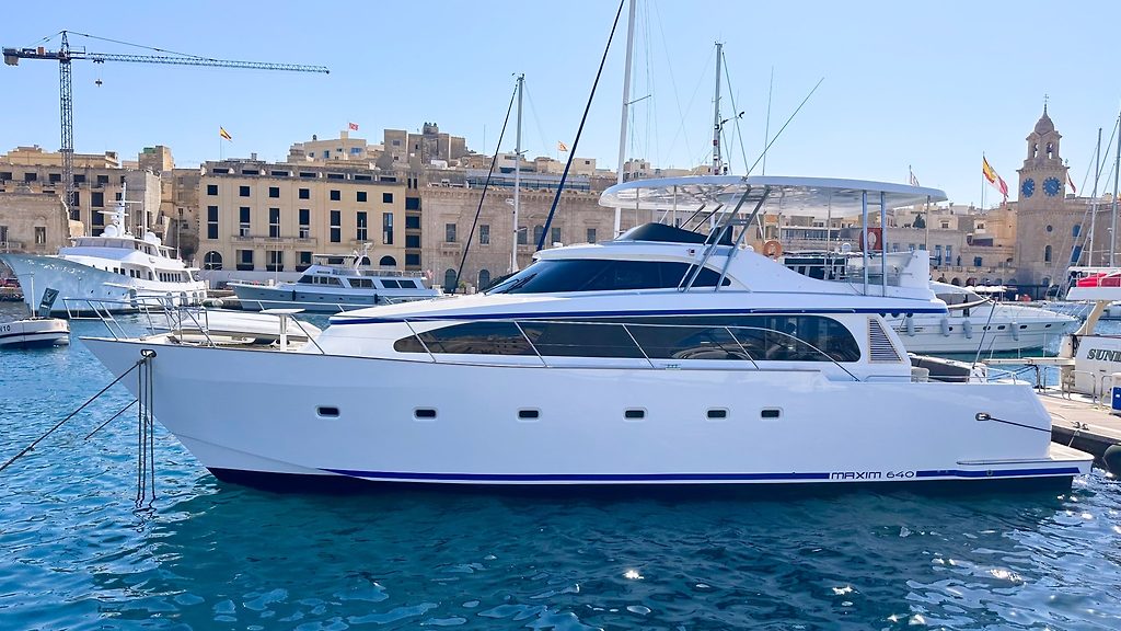 Maxim 640 ‘ATARAXIS’ catamaran for sale