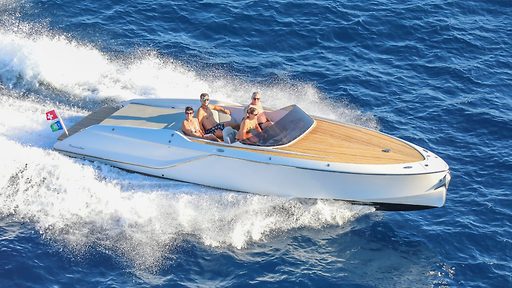 Frauscher 858 Fantom venduto - Una pietra miliare della vendita per il nostro team