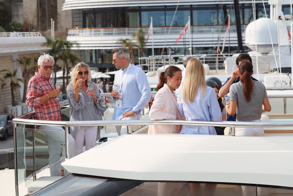 why to hire a yacht broker