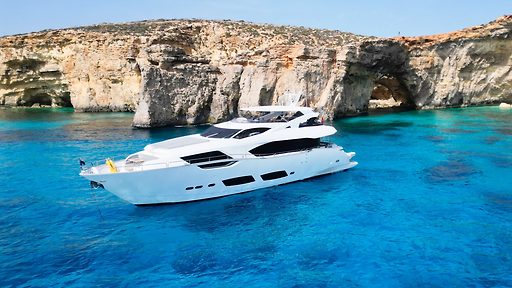 VENDUTO: Sunseeker 95 'Larriane Mae' del 2018