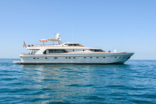 VENDUTO: Admiral 36m "Disco Volante