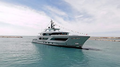 Yacht in anteprima al Cannes Yachting Festival 2025