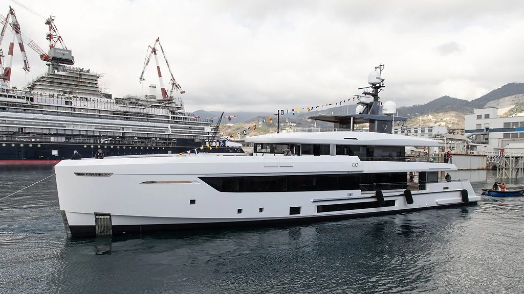 Singolare yacht Tankoa