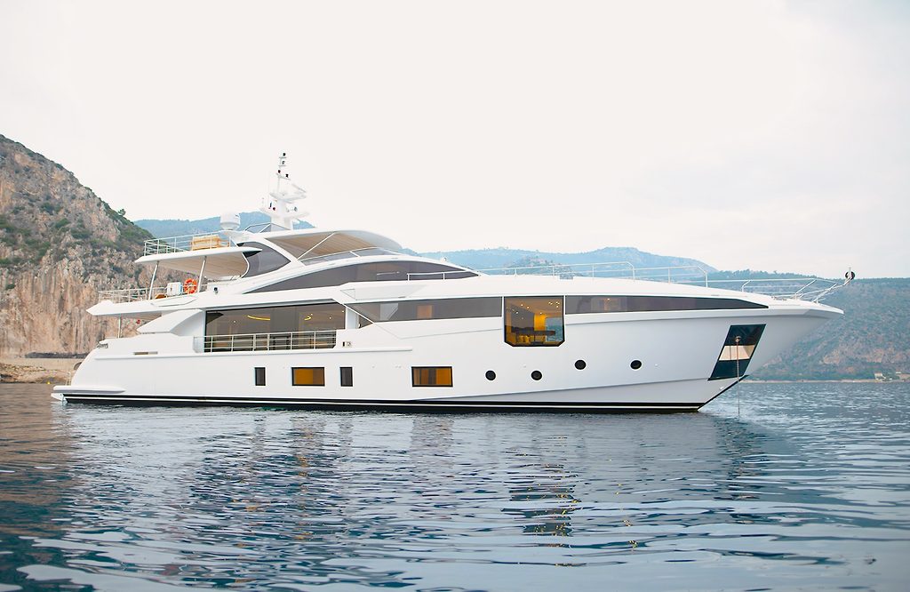 sold yacht azimut 35m