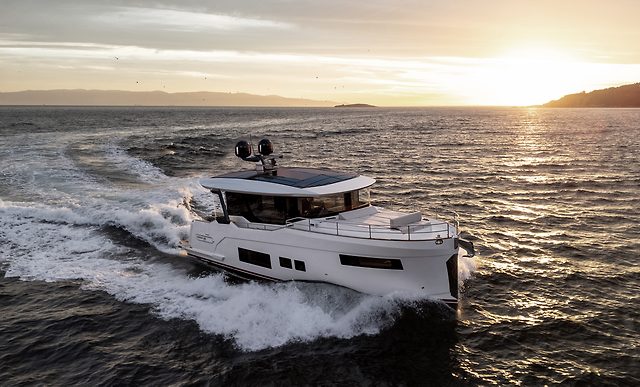 Sirena 48 Hybrid