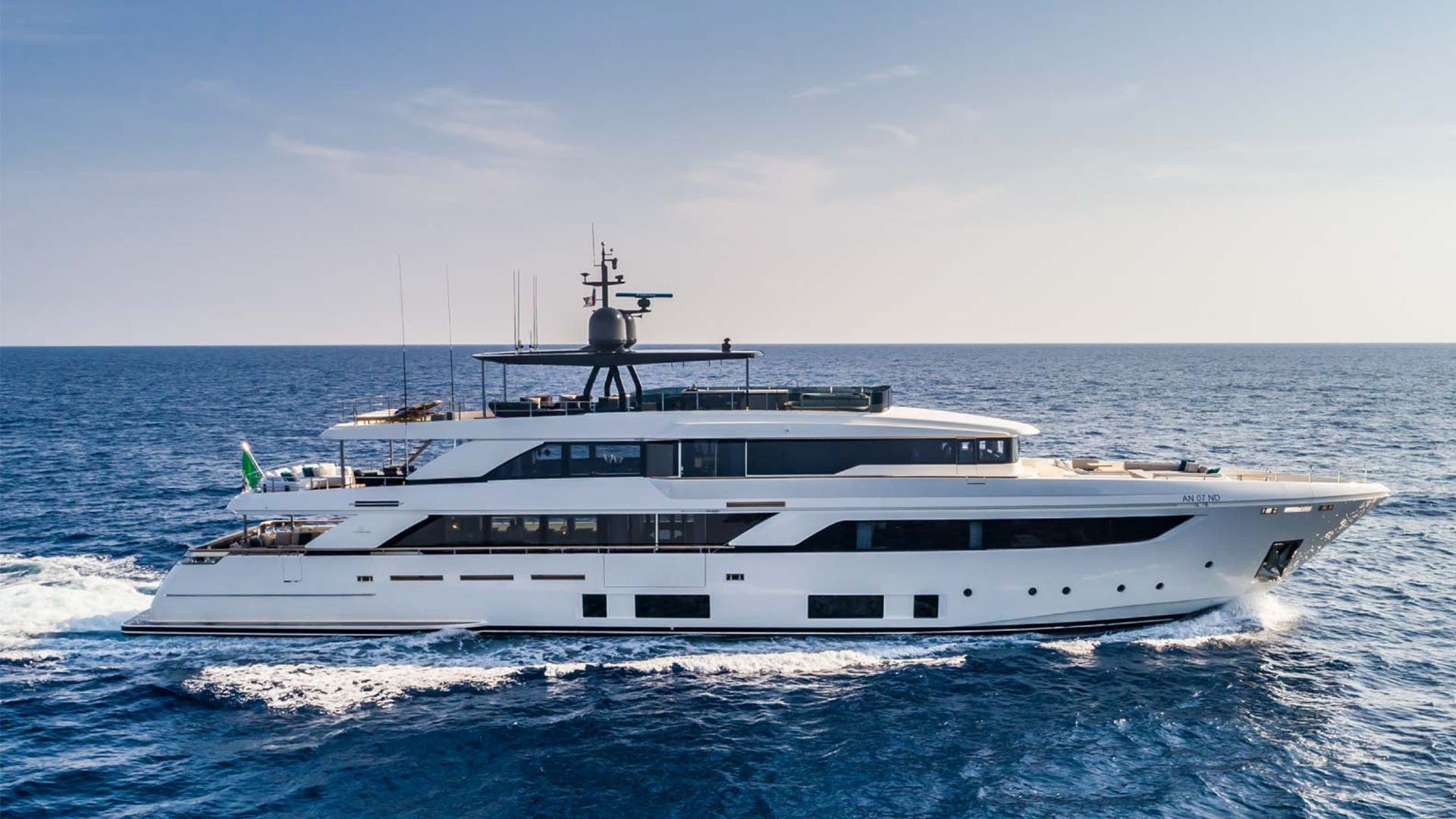 Custom Line Navetta 35