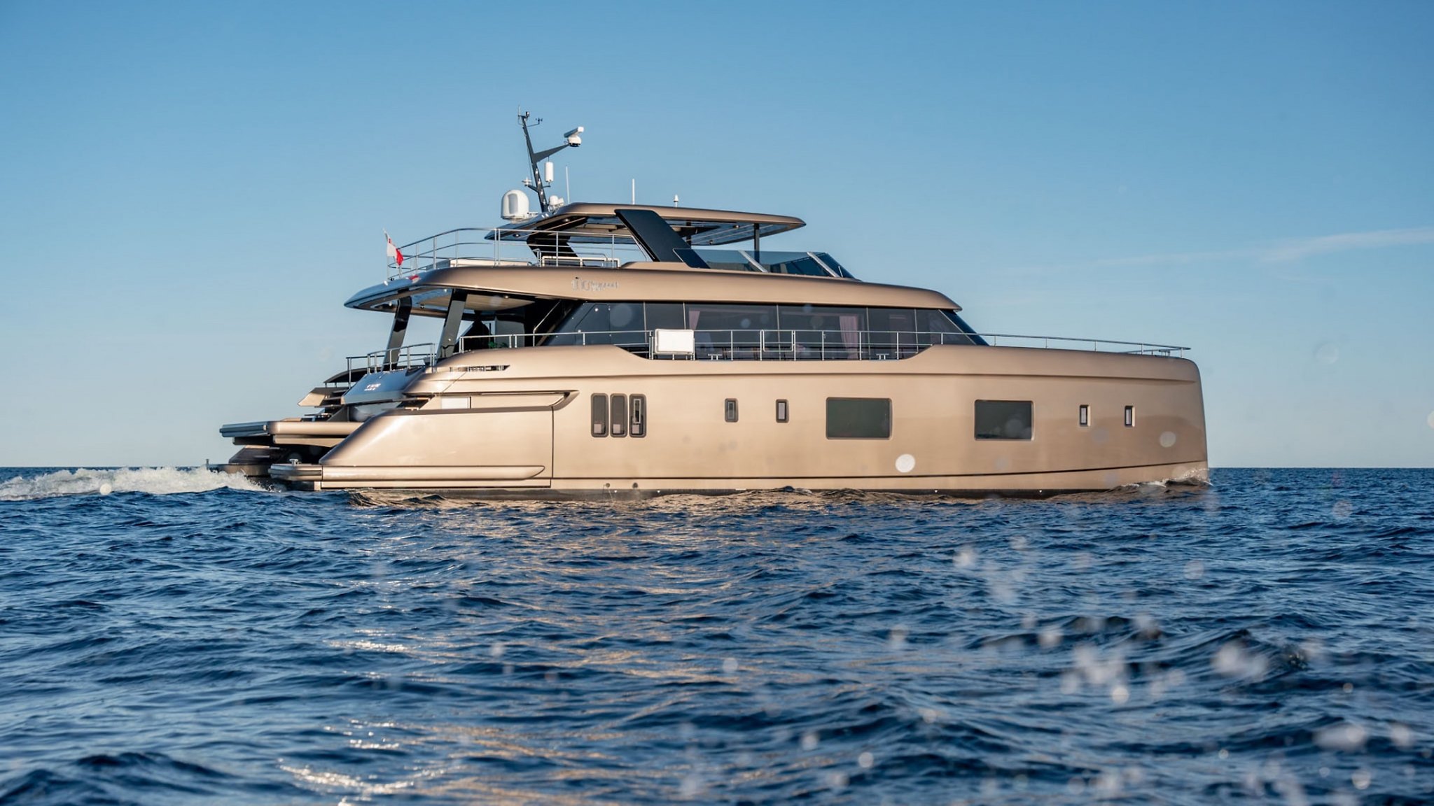 100 Sunreef Power