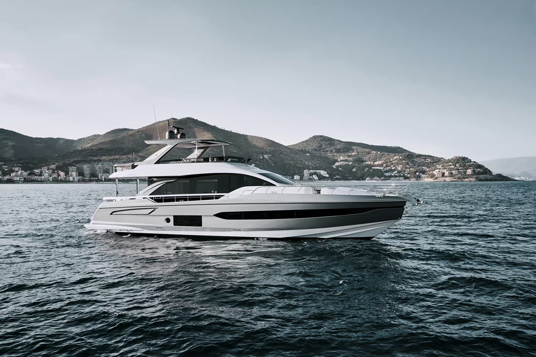 Azimut 78 Fly