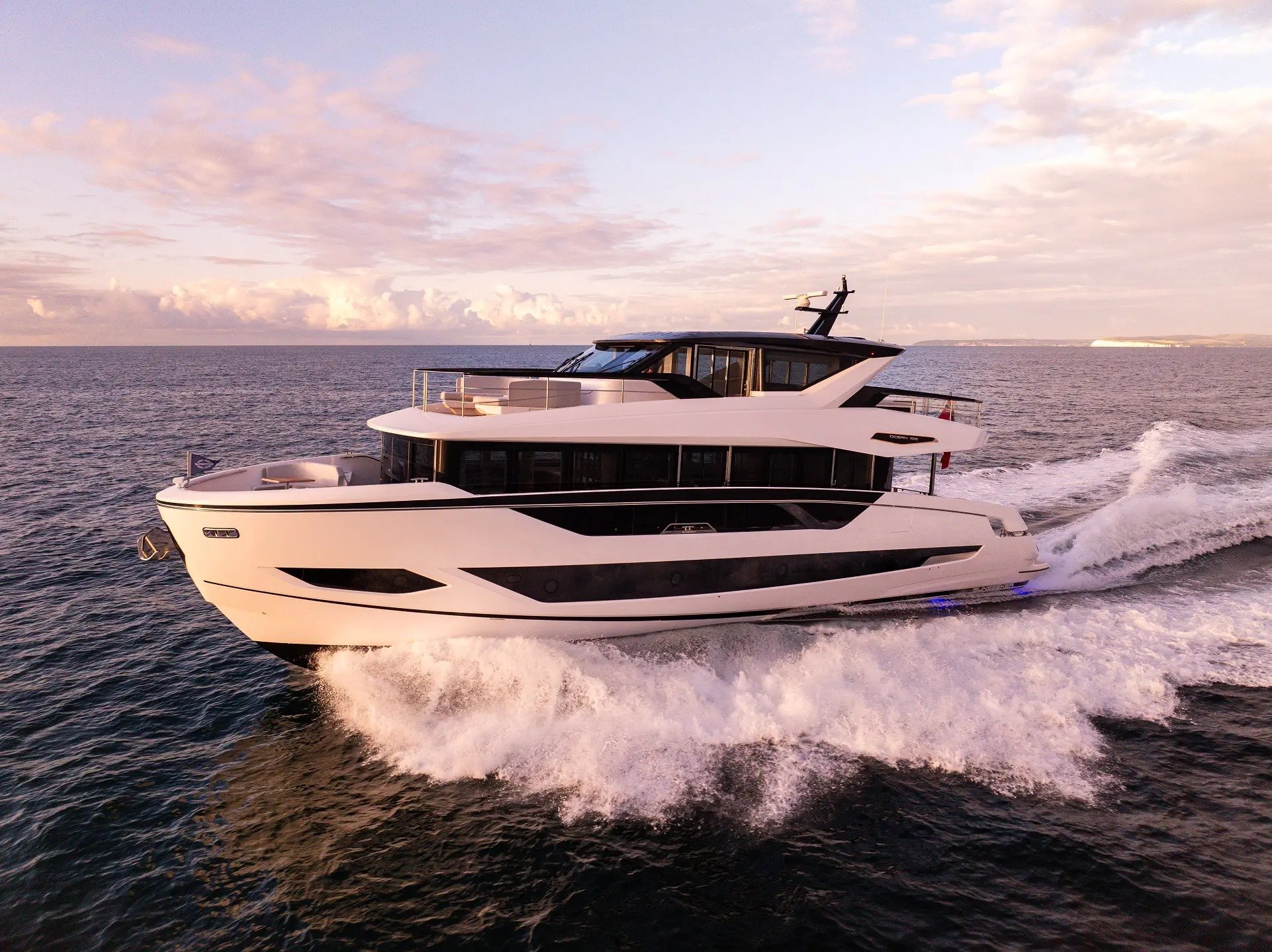 Sunseeker Ocean 156