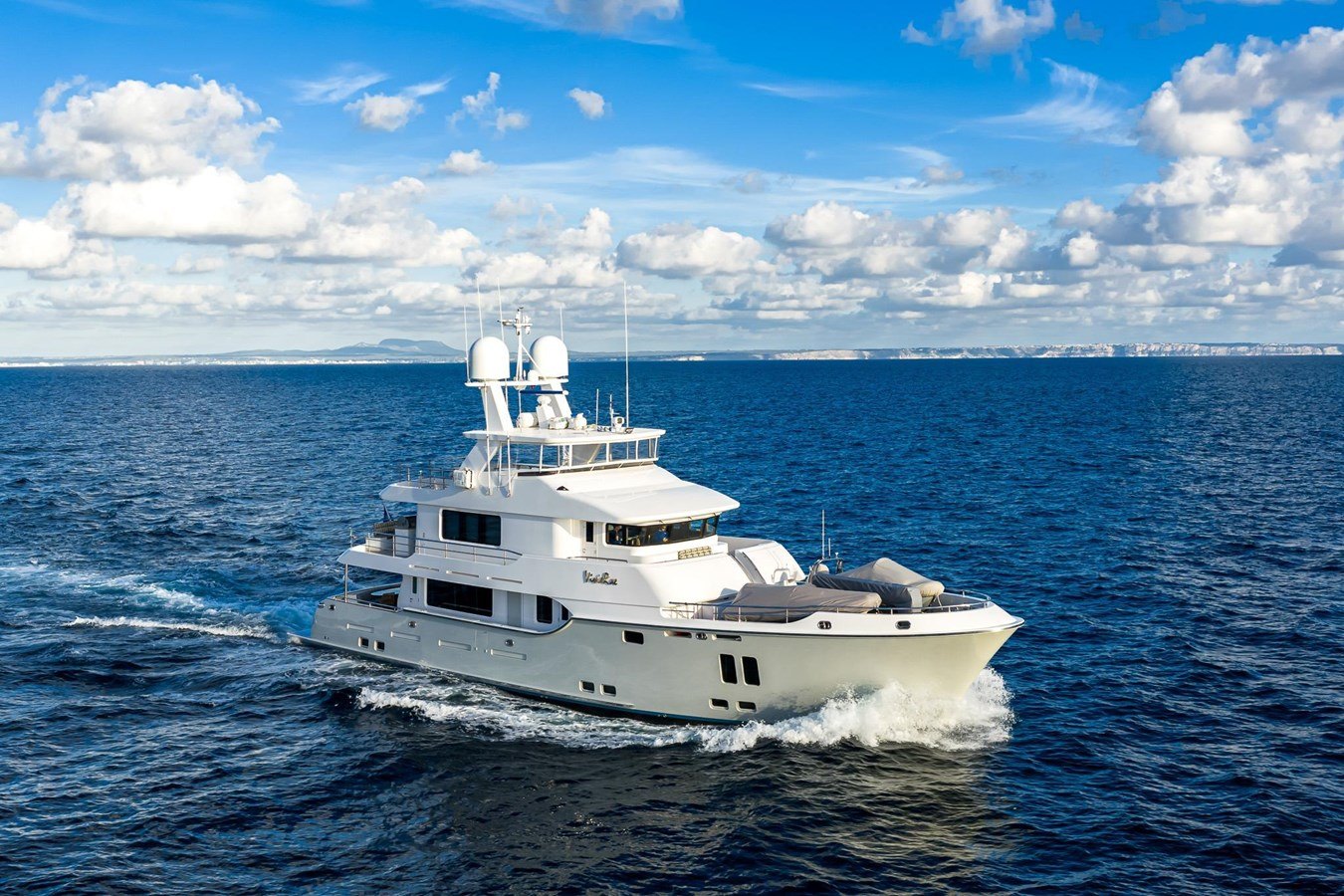 M/Y VIVIERAE II