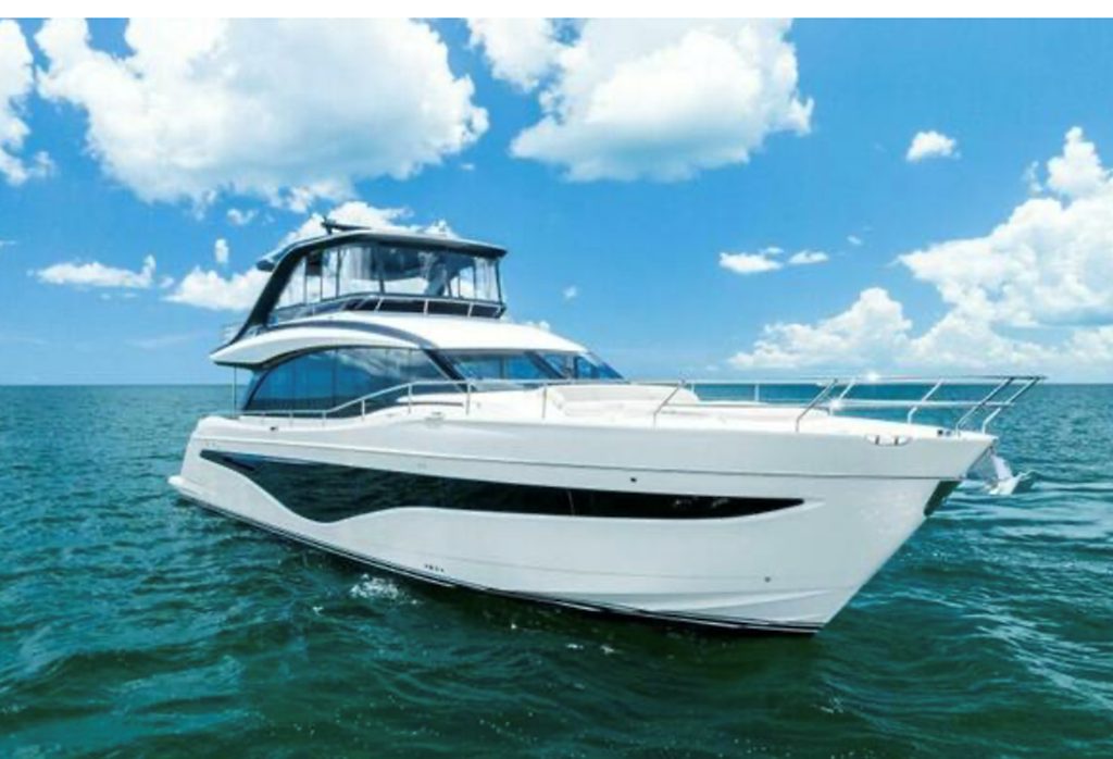 Yacht