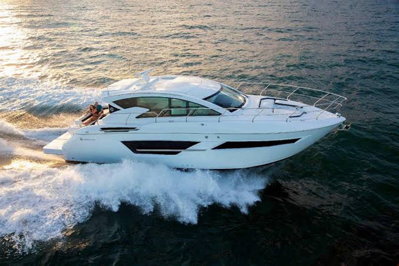 CRUISERS YACHTS 46 CANTIUS