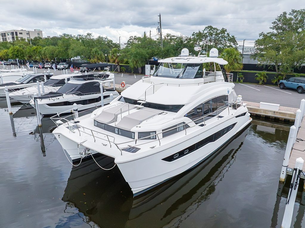 AQUILA 54 YACHT