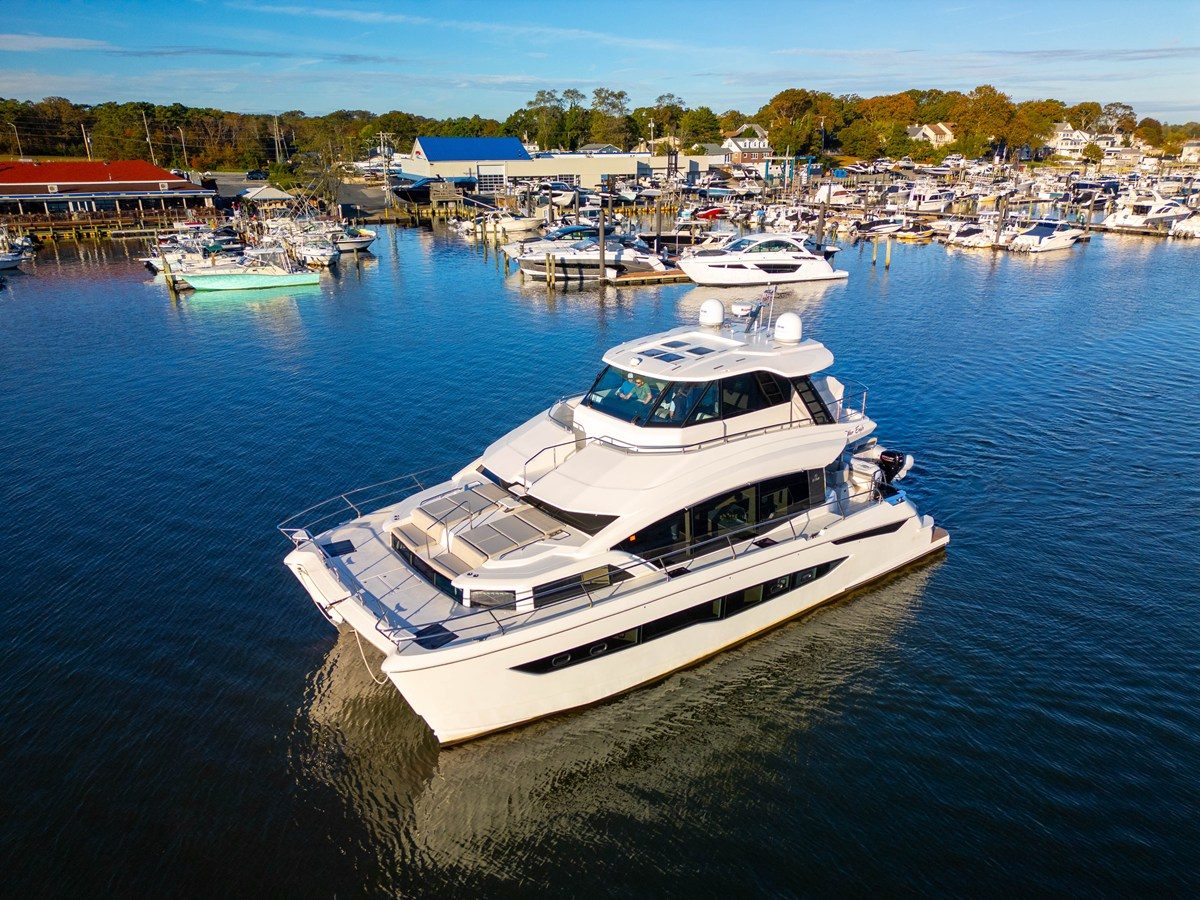 AQUILA 54 YACHT