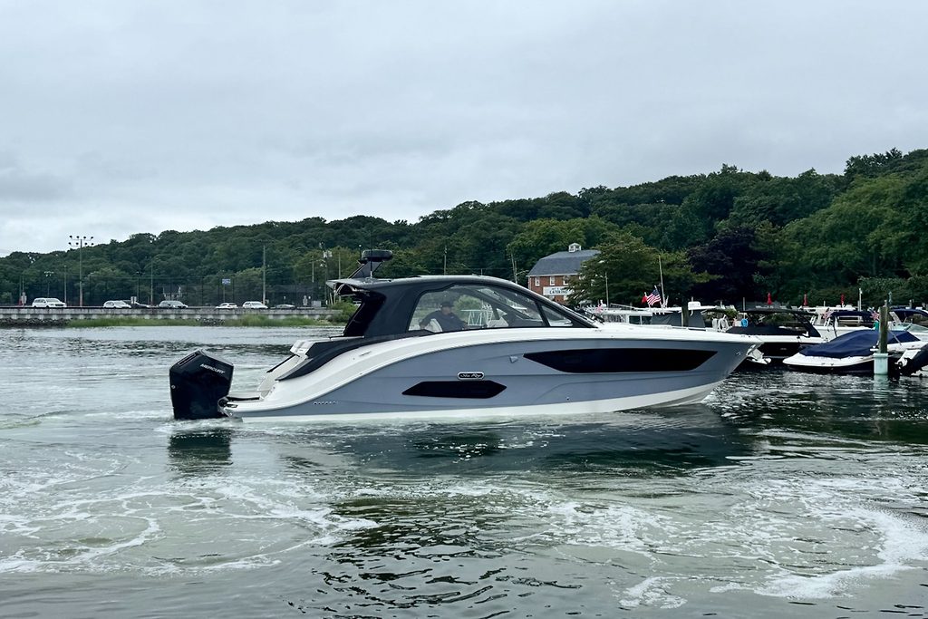SEA RAY SUNDANCER 370 OUTBOARD