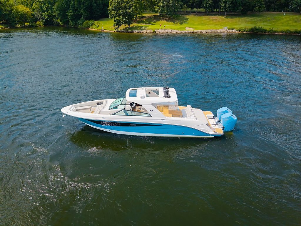 SEA RAY SLX 400 OUTBOARD