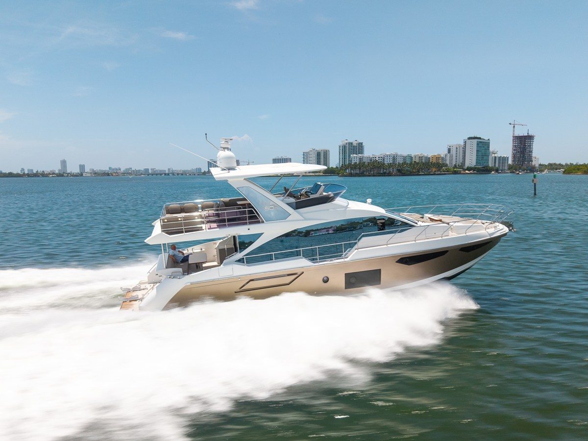 AZIMUT 60 FLYBRIDGE