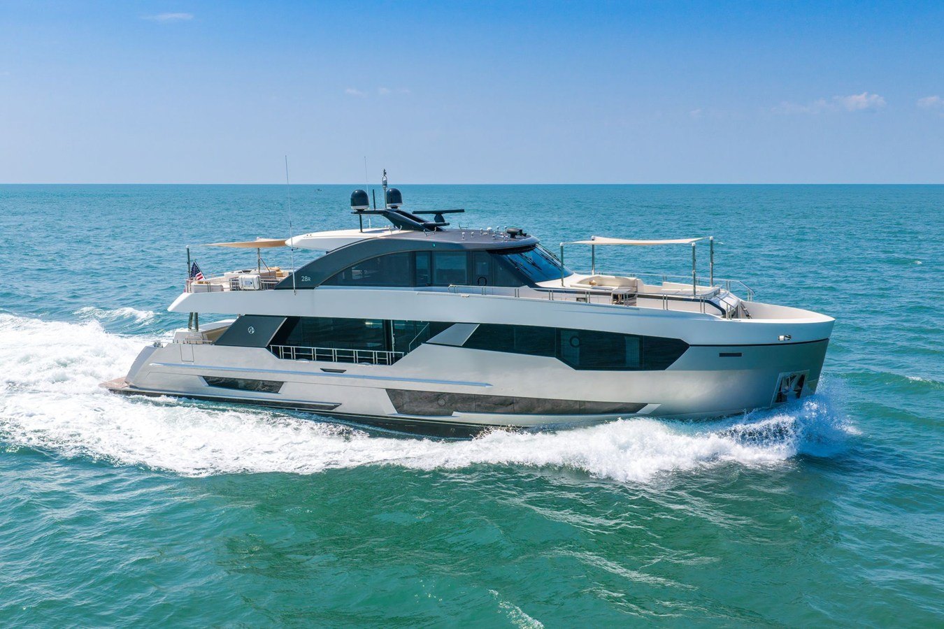 OCEAN ALEXANDER 28R