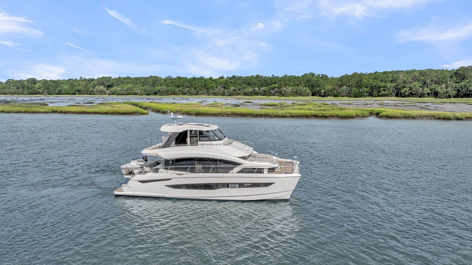 AQUILA 54 YACHT