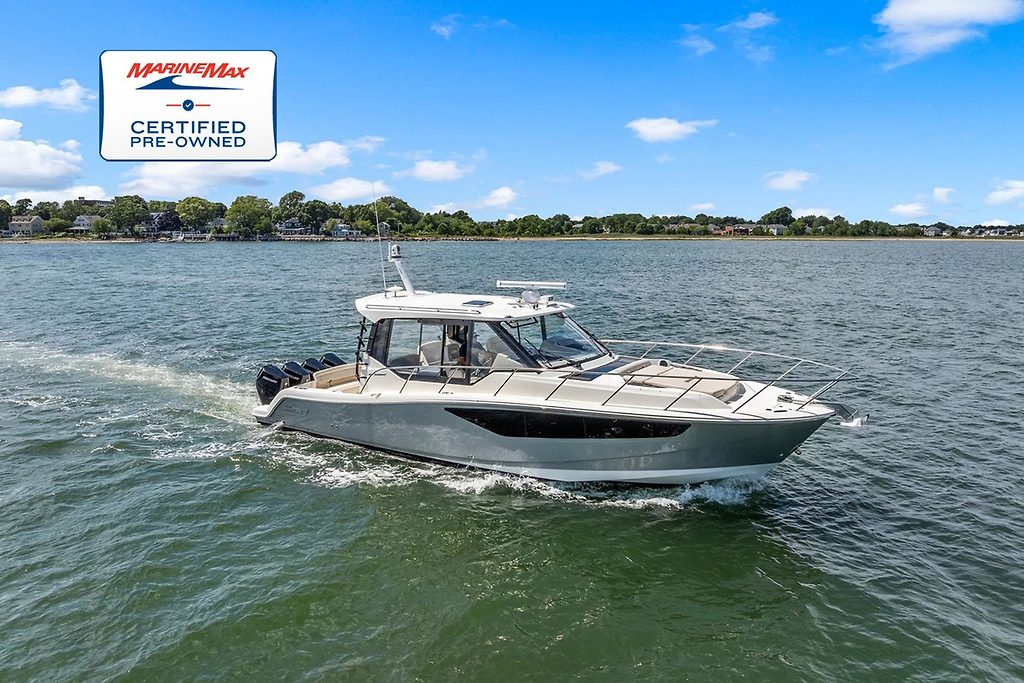 BOSTON WHALER 405 CONQUEST