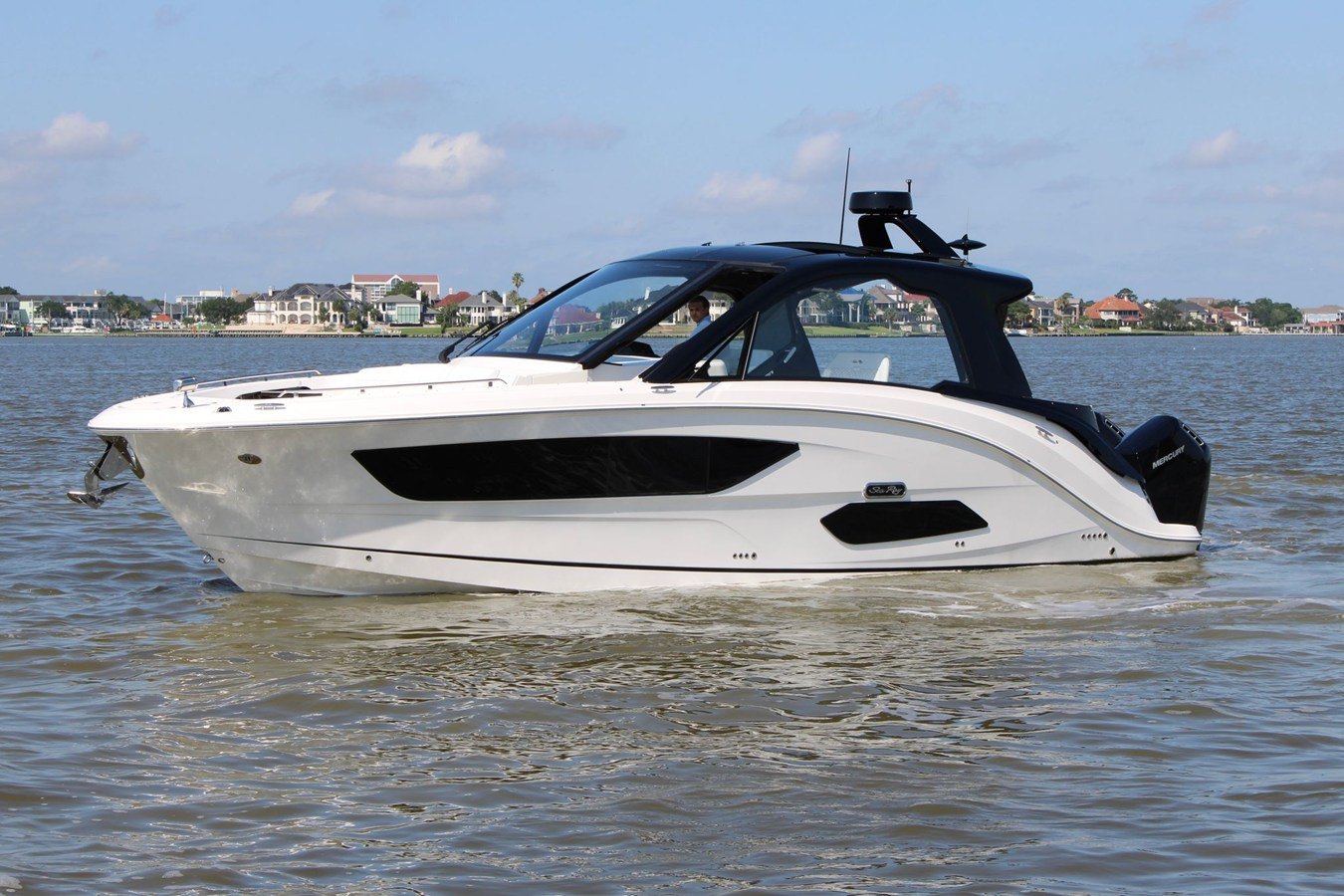 SEA RAY SUNDANCER 370 OUTBOARD